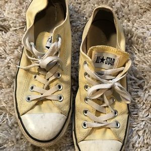 Yellow converse